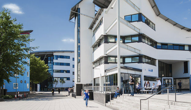 7 Benefits of Studying in the University of East London